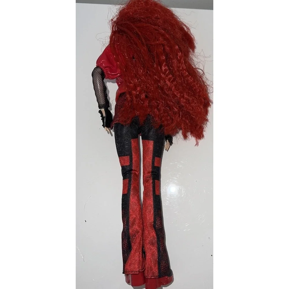 (3/b53)Descendants The Rise Of RED DAUGHTER OF QUEEN OF HEARTS 11